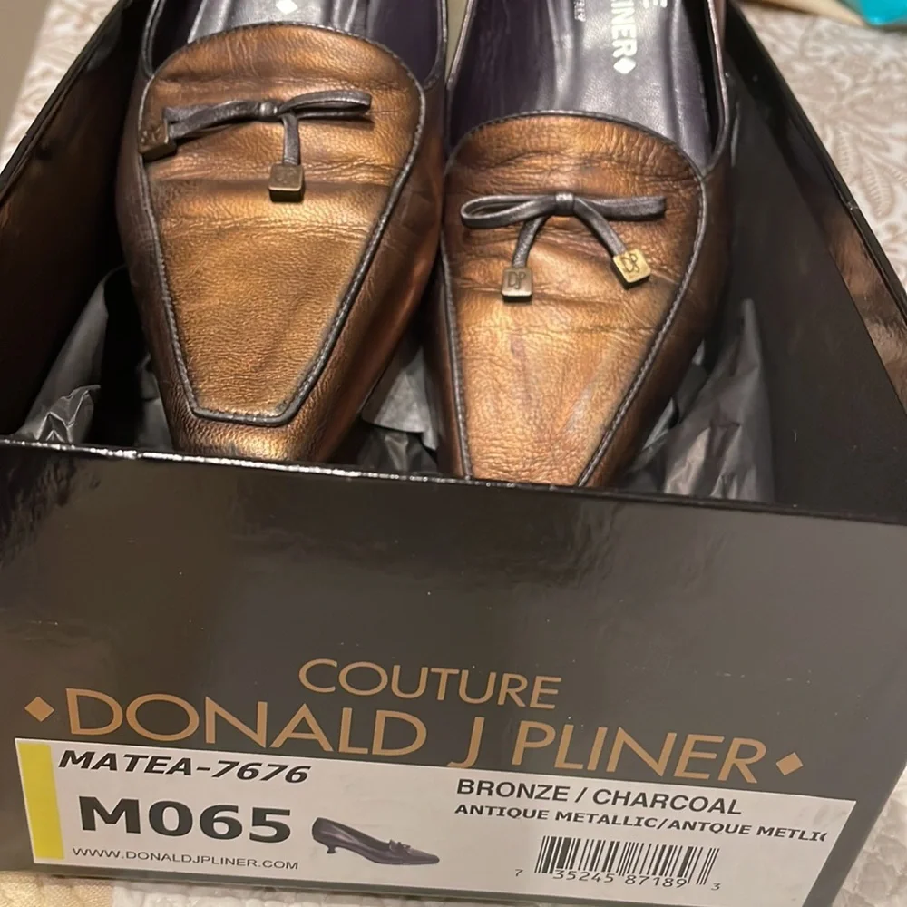 Donald Pliner antique metallic Couture heel - Picture 7 of 10